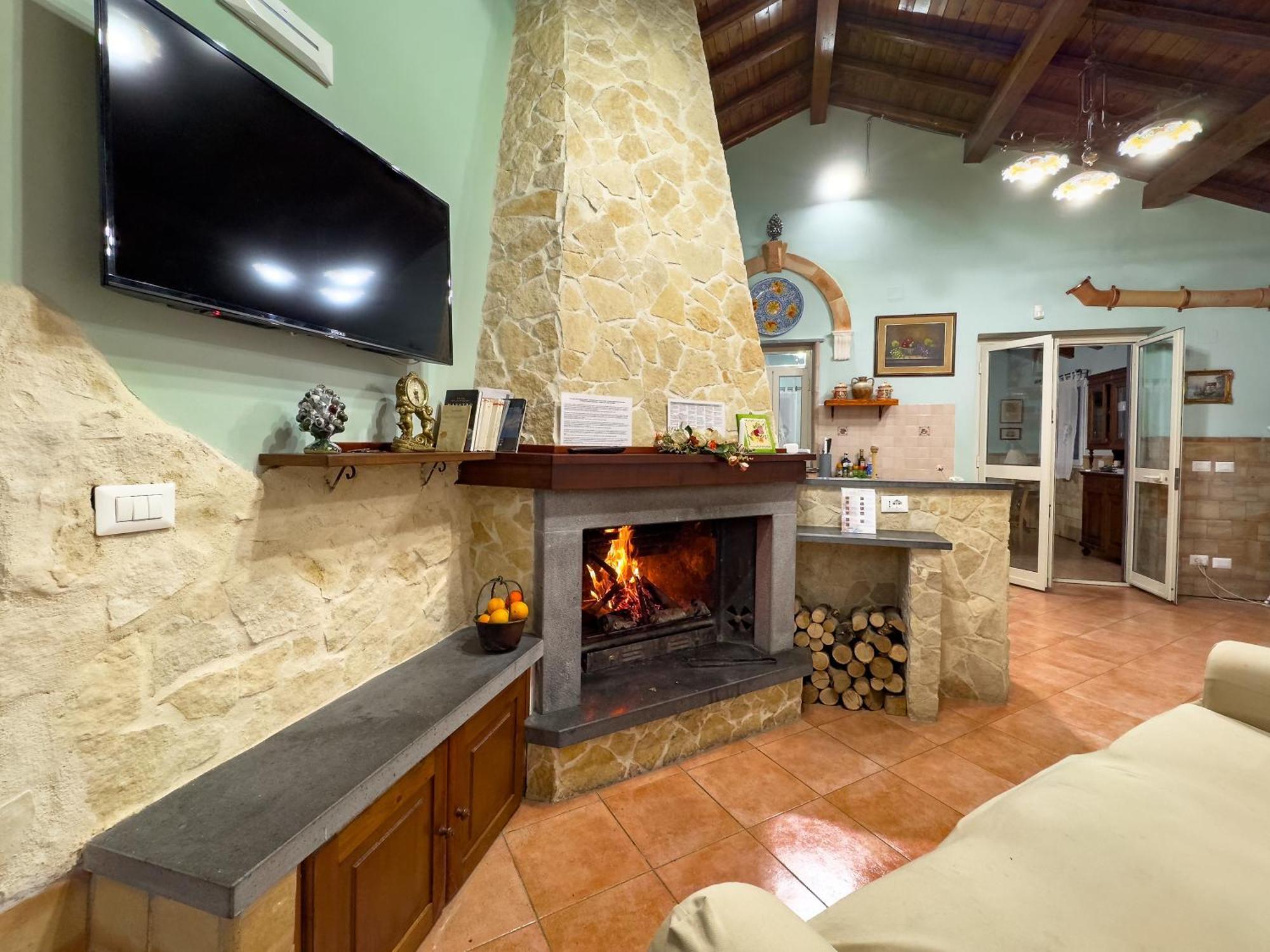 Villa Del Gelso Chalet Nel Parco Delletna Маскали Экстерьер фото