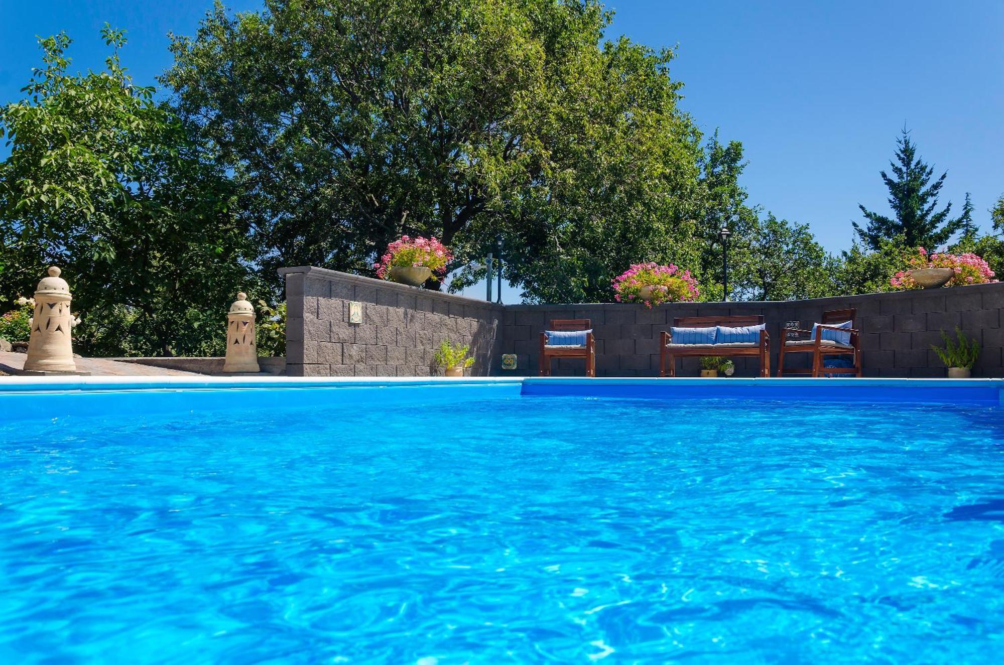 Villa Del Gelso Chalet Nel Parco Delletna Маскали Экстерьер фото